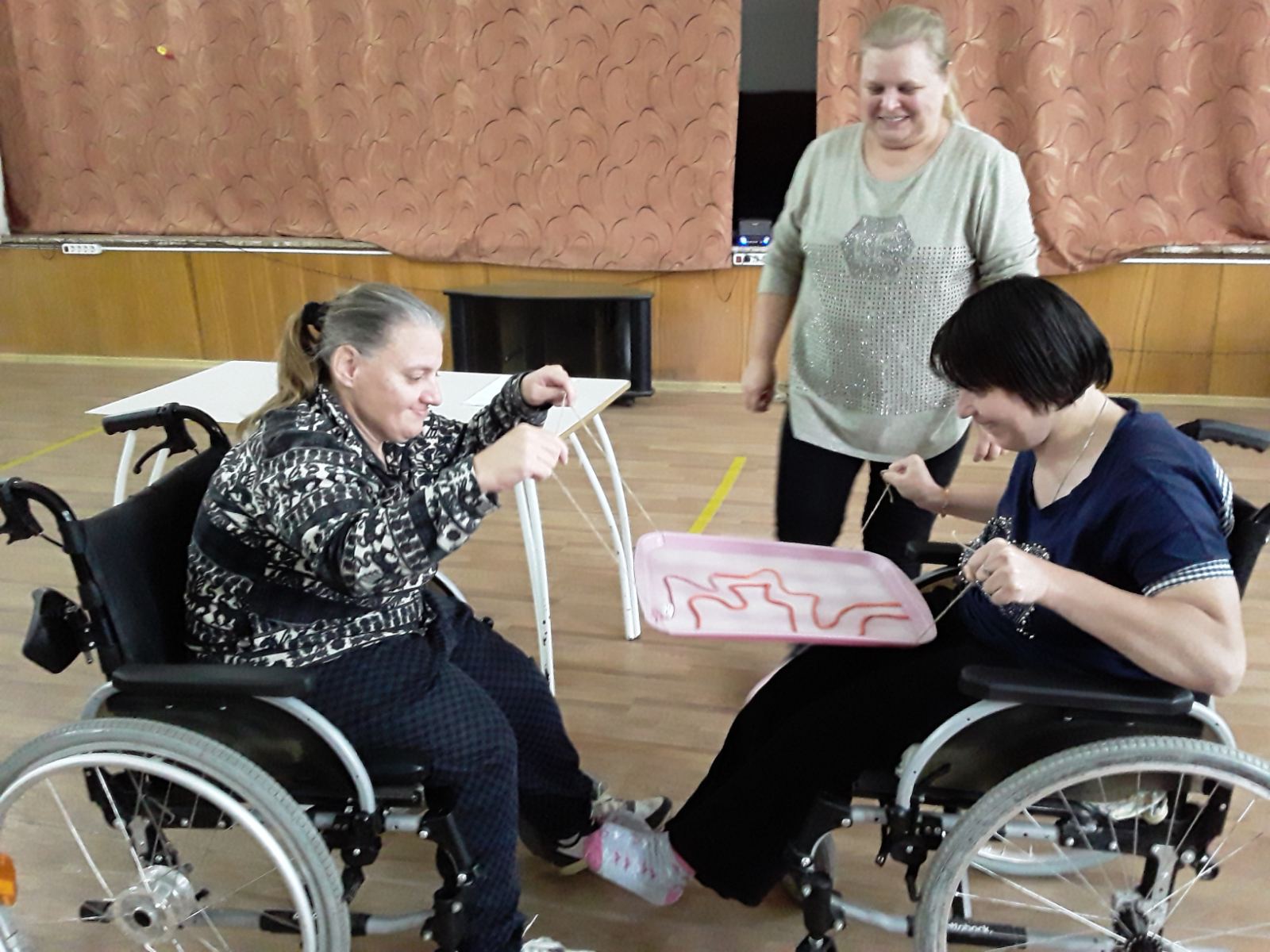 Уход за инвалидом 1 группы 88007754613. Тольяттинский дом интернат для престарелых инвалидов. Пансионат для ветеранов Тольяттинский. Тольяттинский пансионат для ветеранов труда лечебные профили.