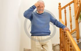 Почему пожилые люди быстро устают