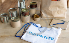 Как волонтеры помогают пожилым?