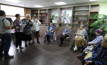 Абакумовский дом-интернат для престарелых и инвалидов просит прислать сто книг для своих подопечных