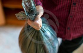 Штрафы за мусор и личные вещи в подъезде.