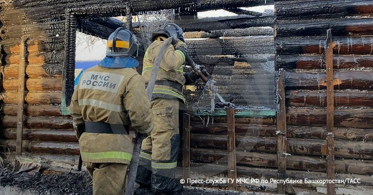 Пожар в частном доме престарелых в Кемерово