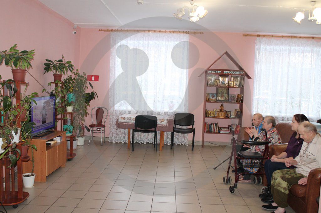 Череповецкий дом-интернат для престарелых и инвалидов №1 просит прислать для бабушек и дедушек детективы и исторические романы 