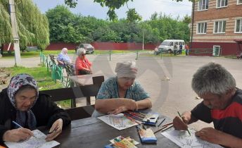 Сосновский дом-интернат для престарелых и инвалидов просит передать свежие журналы для 55 бабушек и дедушек