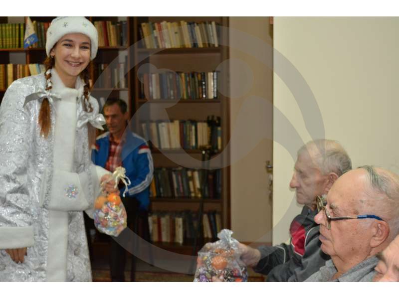Прохоровский дом-интернат для престарелых и инвалидов просит прислать 1000 новых книг для 43 человек 