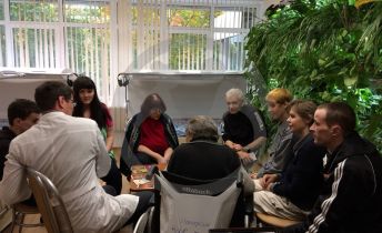 150 книг ждут люди из психоневрологического интерната №7 в Петербурге