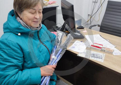 Семейной паре Забирко из Луганской области нужны медикаменты и скандинавские палки 