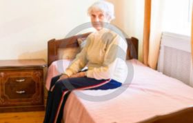 Как правильно выбрать кровать для пожилого человека?